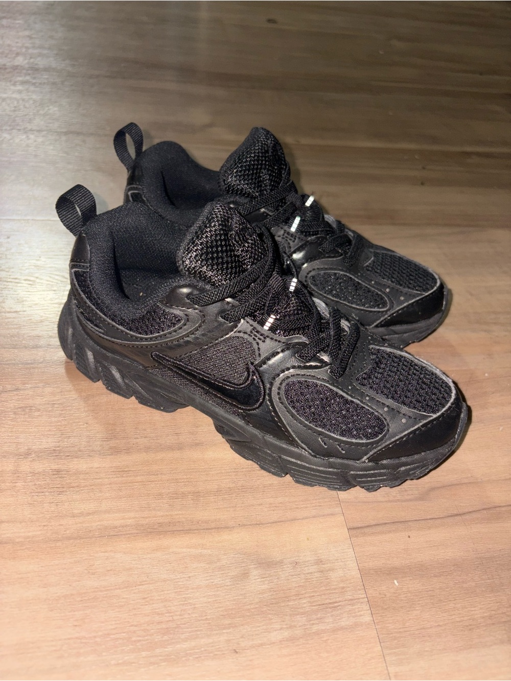 Nike Kids Black V5 RNR